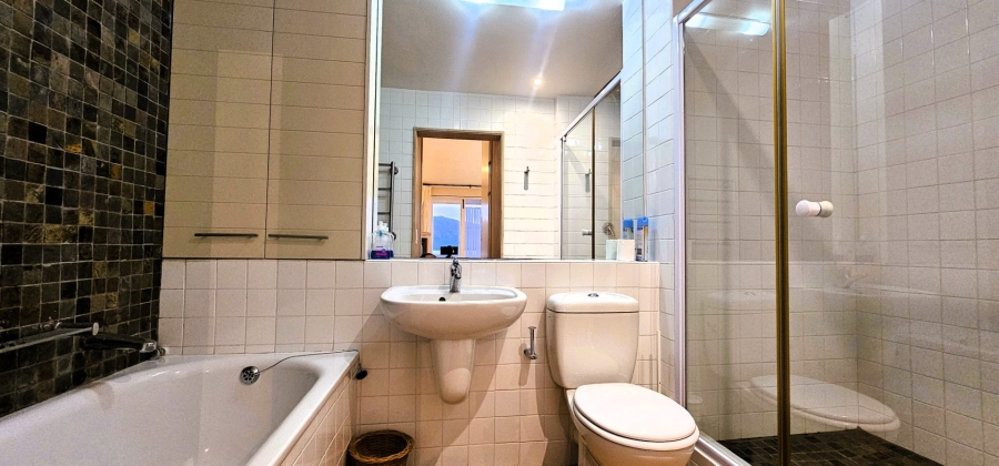 3 Bedroom Property for Sale in Middedorp Western Cape